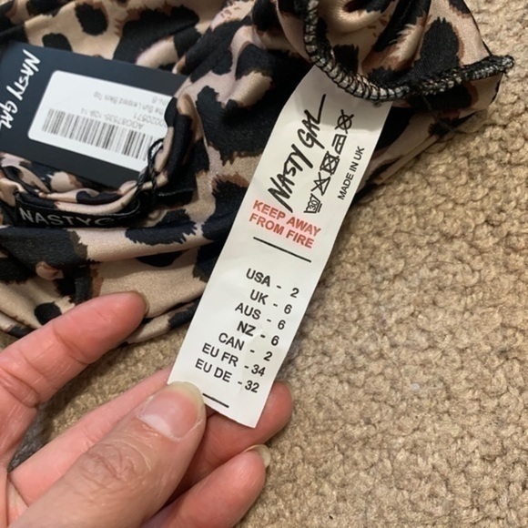 Nasty Gal Bandeau Leopard Bikini Top Sz 2 XS - Picture 6 of 6